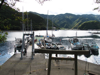The pontoon at Kuki