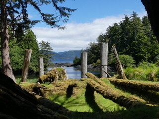 Remains of a longhouse, S’Gang Waay