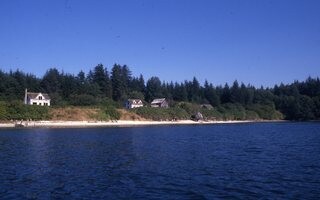 Village waterfront (1990)